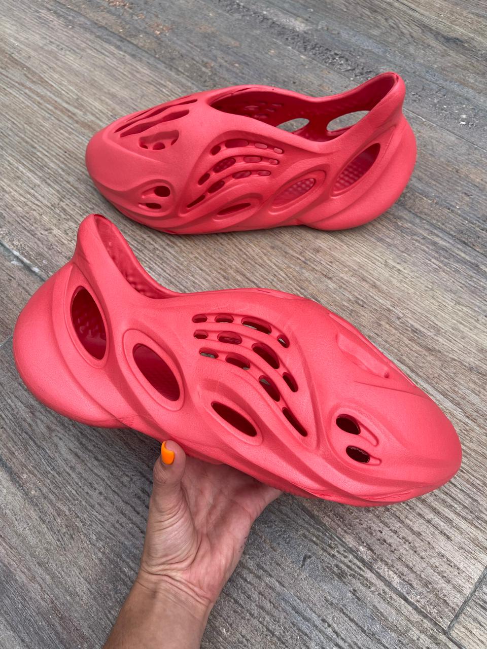 sandalias deportivas yeezy