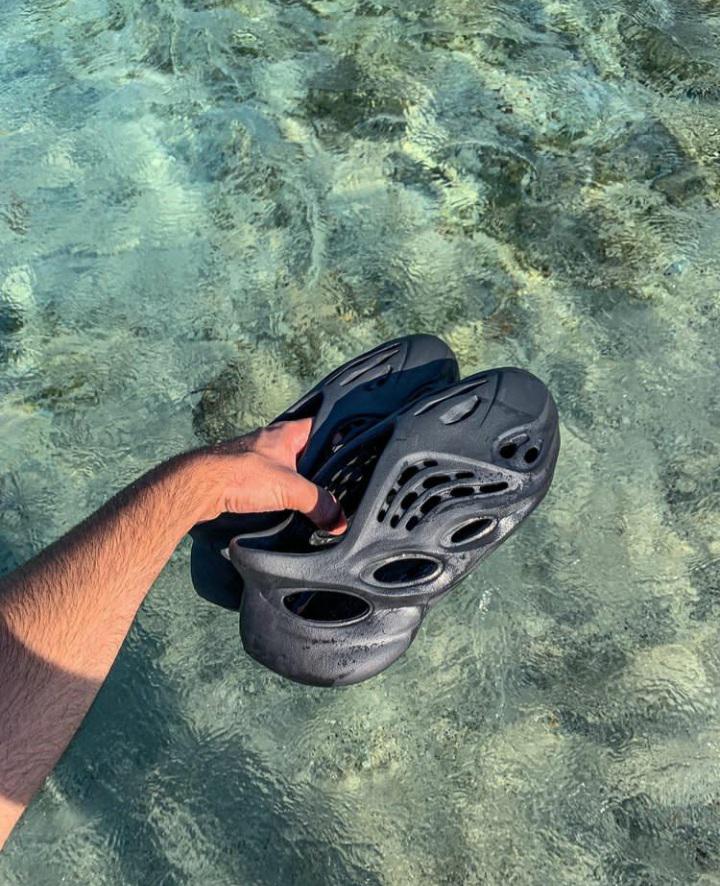 sandalias deportivas yeezy