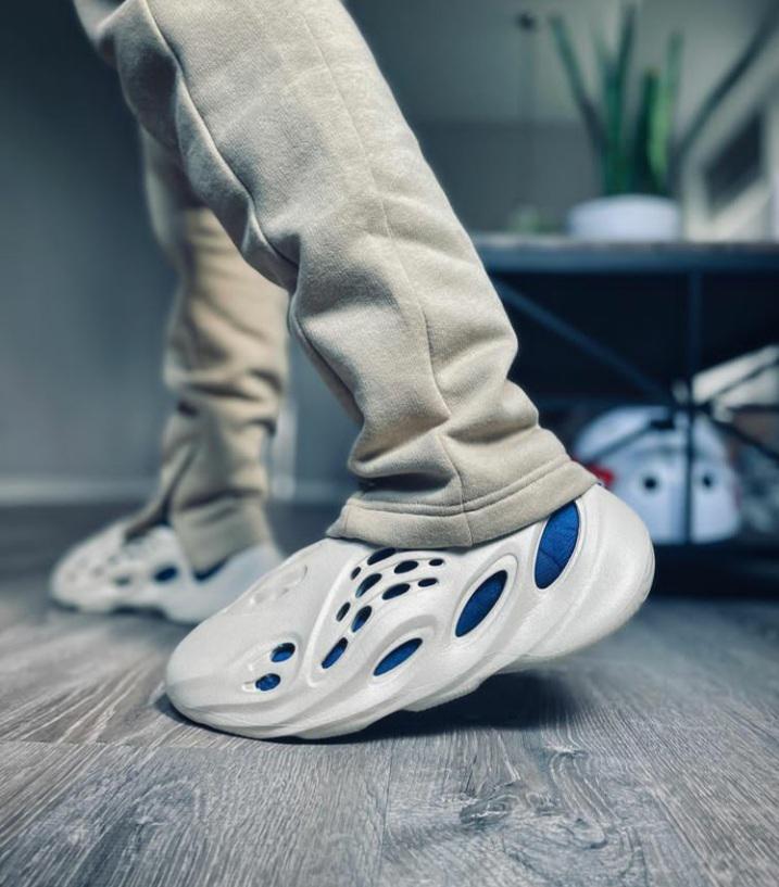 sandalias deportivas yeezy